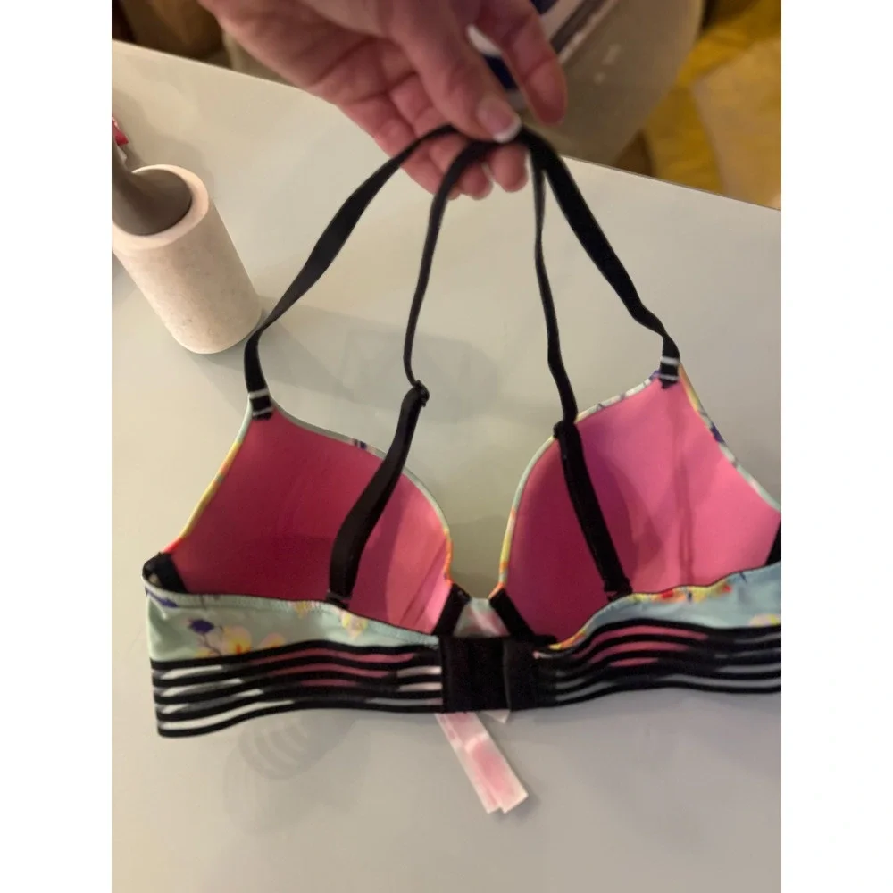 Victoria’s Secret PINK 32D Bra floral Wear Everywhere Push-Up Underwire